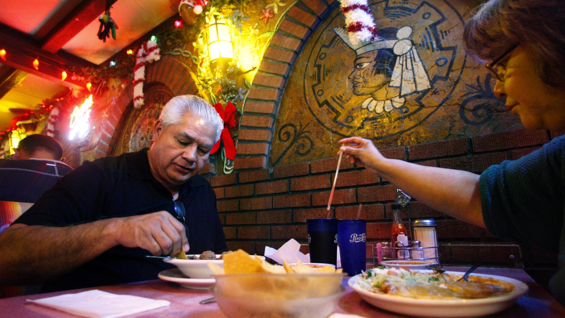 Website says these 2 family-owned Tucson restaurants are legendary